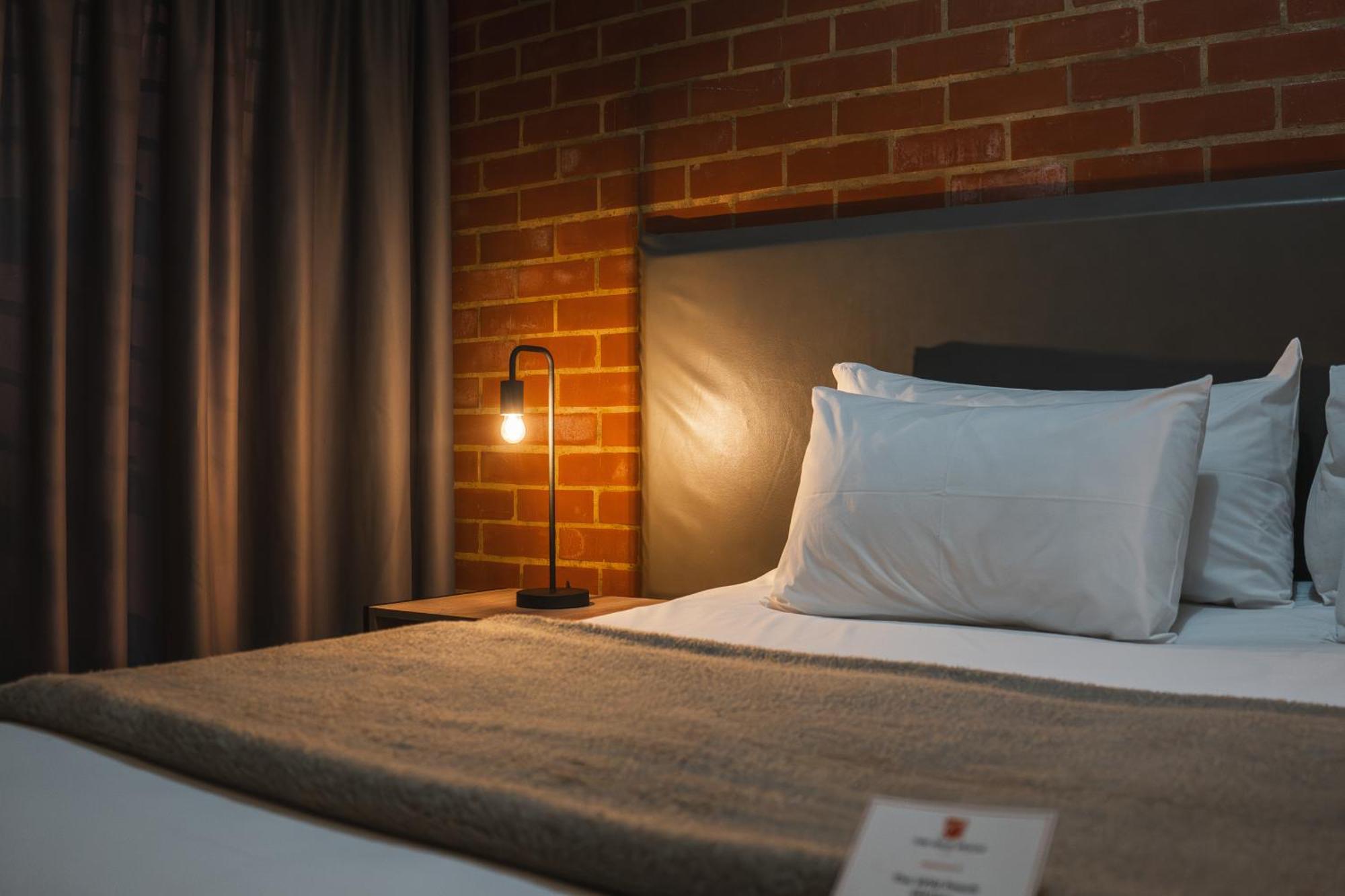 The Wild Peach - Menlyn Hotel Pretoria Bagian luar foto