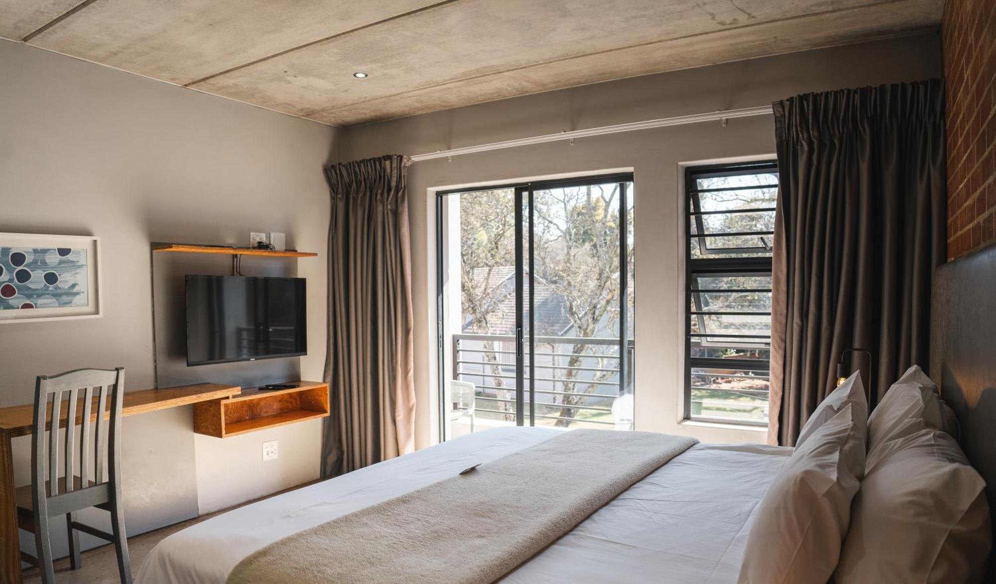 The Wild Peach - Menlyn Hotel Pretoria Bagian luar foto