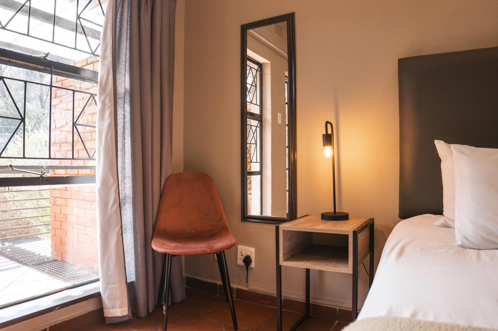 The Wild Peach - Menlyn Hotel Pretoria Bagian luar foto