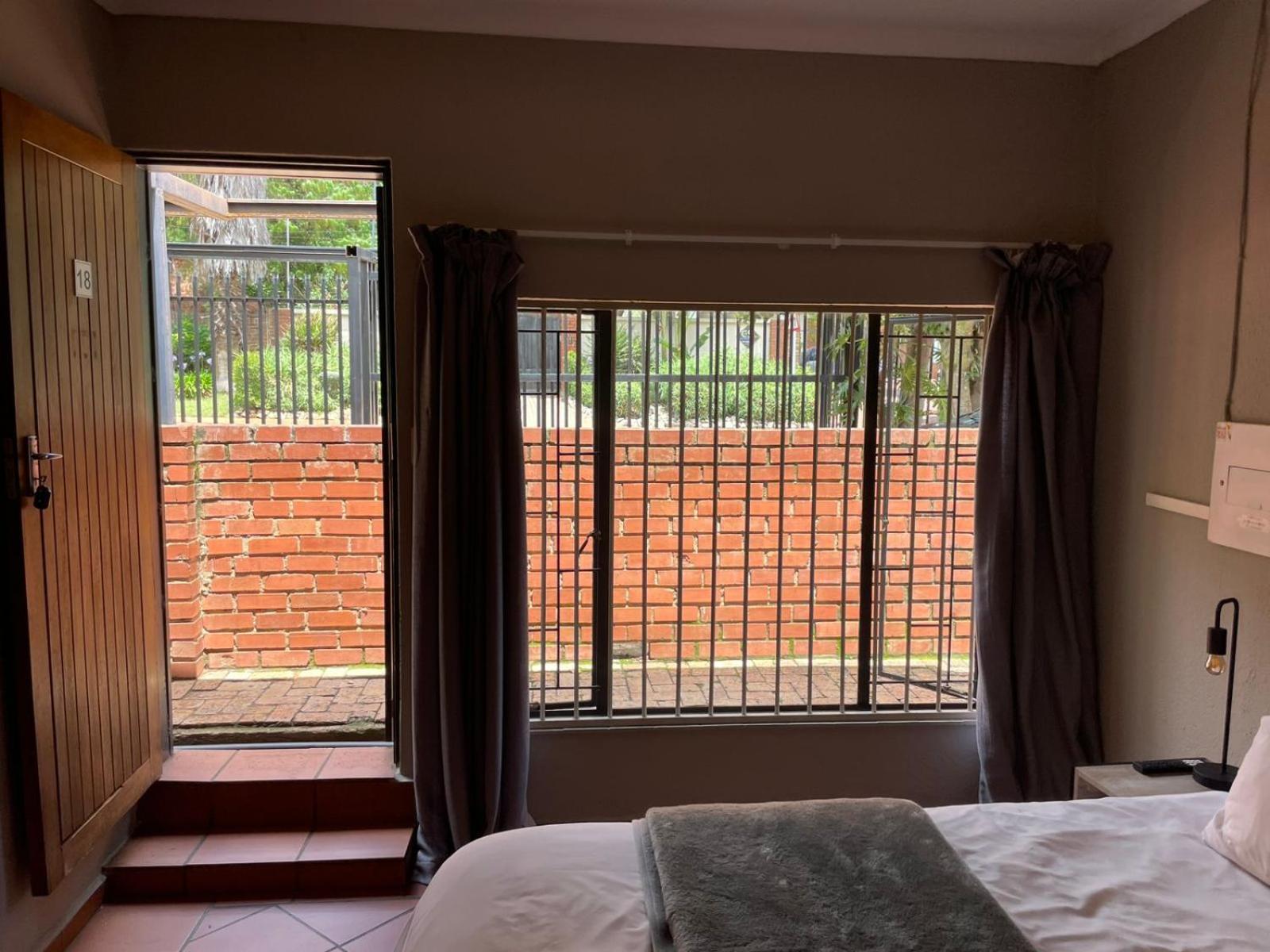 The Wild Peach - Menlyn Hotel Pretoria Bagian luar foto